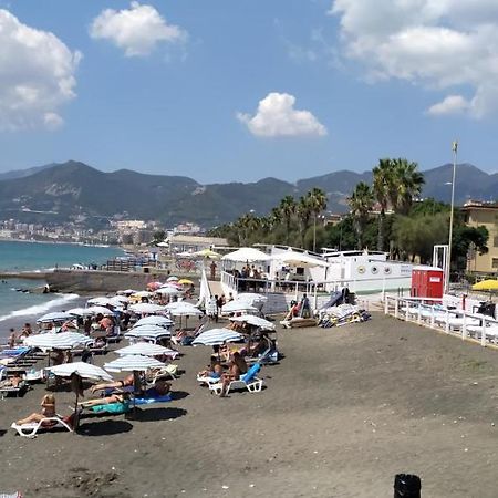 Holiday Home Casa Vacanze Salerno Exterior foto
